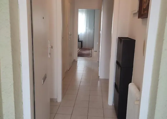 Apartmán 3-zimmer-wohnung-kalvariengurtel *